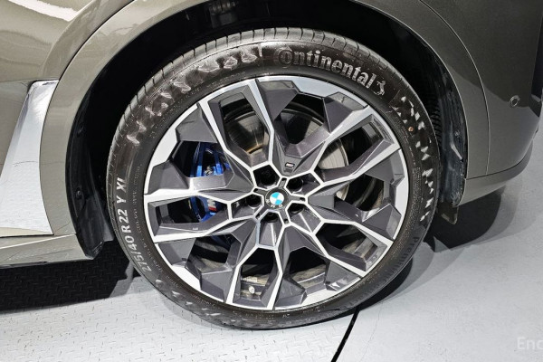 2024 BMW X7 с пробегом 17 341 км