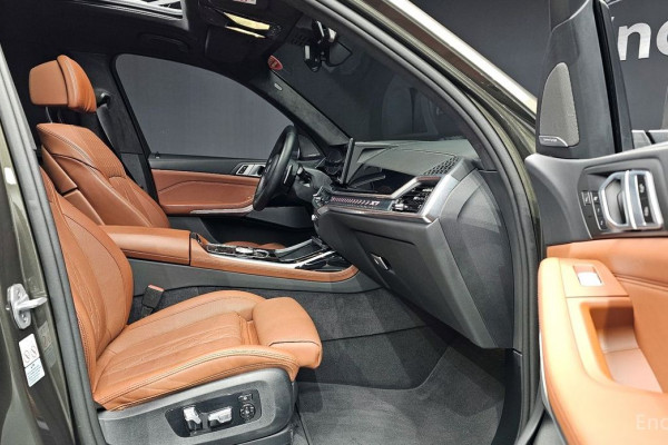 2024 BMW X7 с пробегом 17 341 км