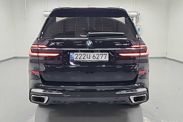 2025 BMW X7 с пробегом 5 734 км