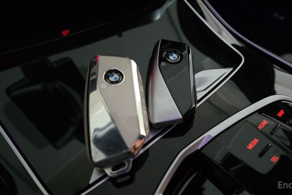 2024 BMW X7 с пробегом 25 000 км