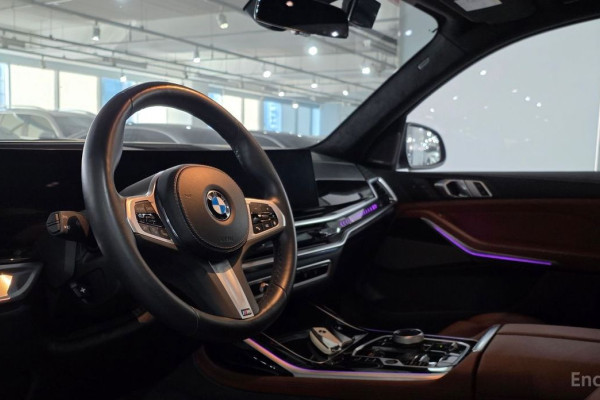 2024 BMW X7 с пробегом 25 000 км
