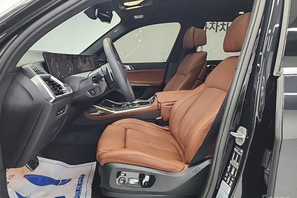 2025 BMW X7 с пробегом 5 734 км