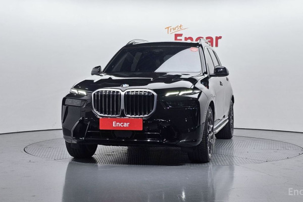 2025 BMW X7 с пробегом 17 860 км