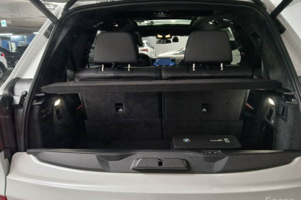 2025 BMW X7 с пробегом 7 517 км