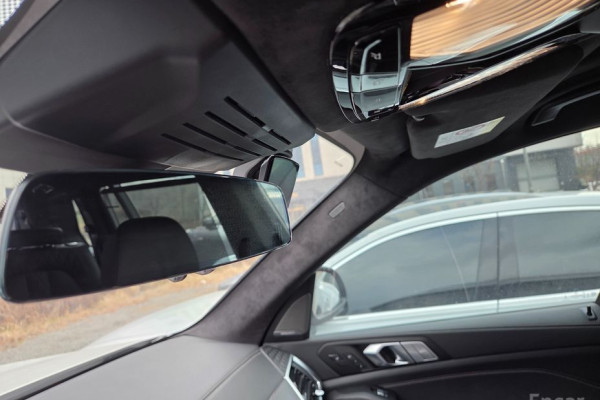 2025 BMW X7 с пробегом 8 162 км