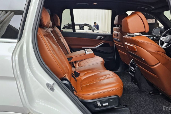 2024 BMW X7 с пробегом 16 665 км