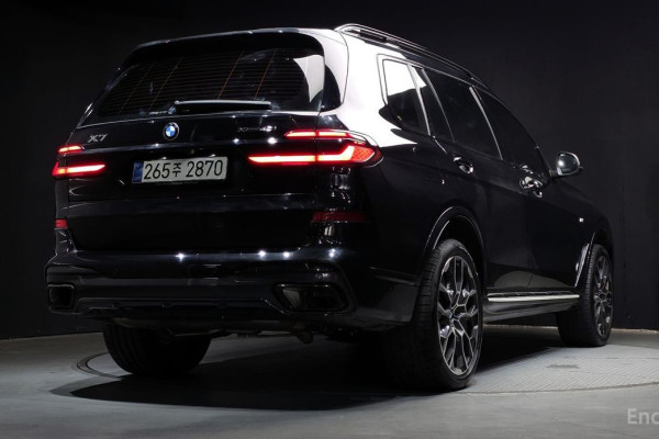 2025 BMW X7 с пробегом 5 583 км
