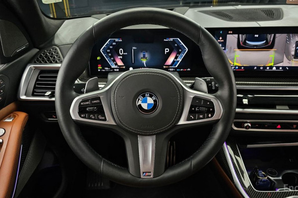 2025 BMW X7 с пробегом 17 860 км