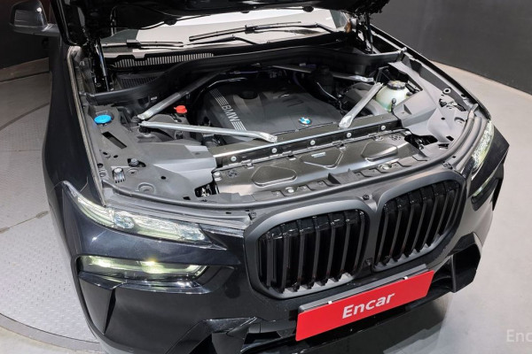 2025 BMW X7 с пробегом 5 583 км