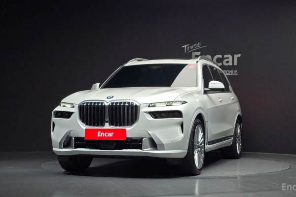 2025 BMW X7 с пробегом 8 557 км