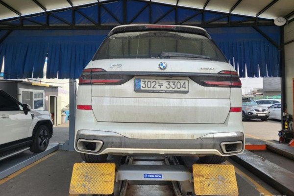 2024 BMW X7 с пробегом 43 129 км