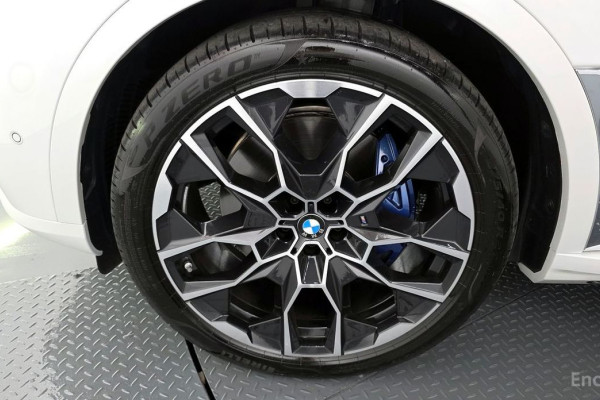 2024 BMW X7 с пробегом 18 975 км