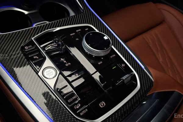 2025 BMW X7 с пробегом 5 583 км