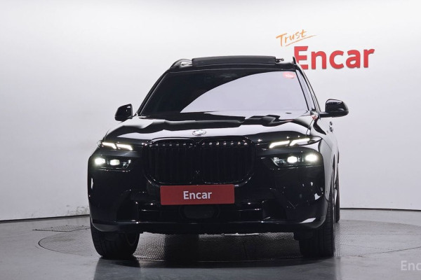 2025 BMW X7 с пробегом 5 716 км