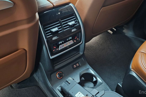 2025 BMW X7 с пробегом 17 860 км