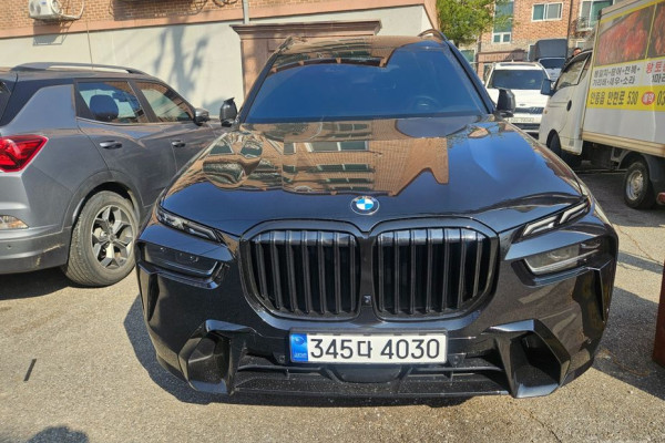 2024 BMW X7 с пробегом 17 582 км