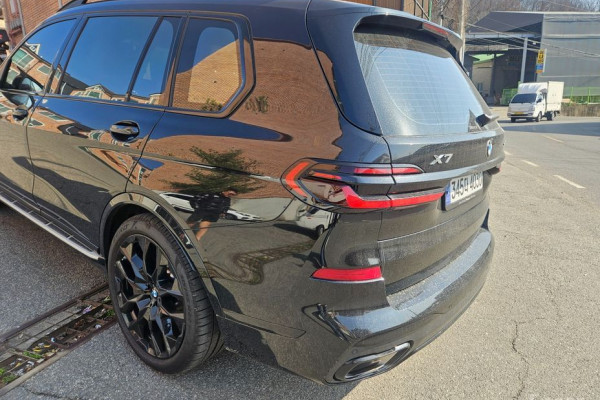 2024 BMW X7 с пробегом 17 582 км