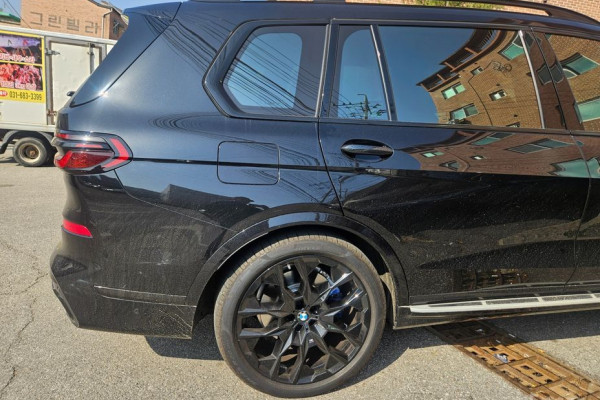 2024 BMW X7 с пробегом 17 582 км