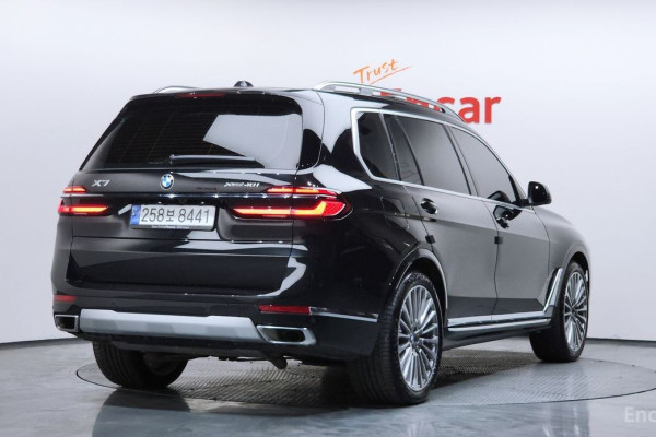 2024 BMW X7 с пробегом 13 566 км