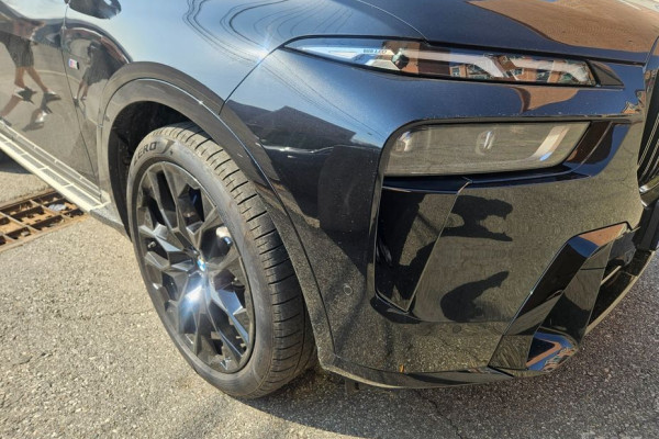 2024 BMW X7 с пробегом 17 582 км