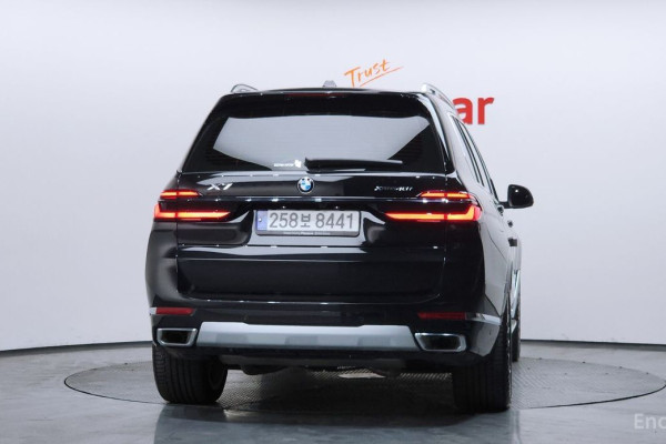 2024 BMW X7 с пробегом 13 566 км