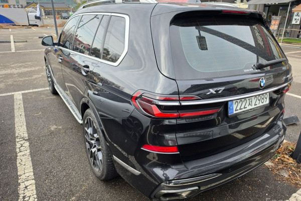 2024 BMW X7 с пробегом 27 000 км