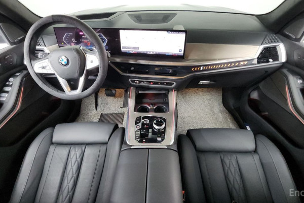 2024 BMW X7 с пробегом 13 566 км