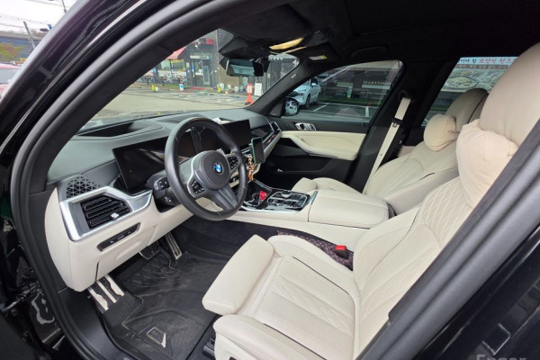 2024 BMW X7 с пробегом 27 000 км