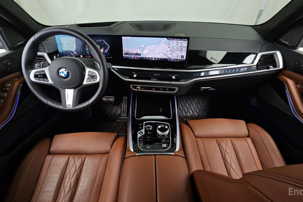 2024 BMW X7 с пробегом 15 952 км