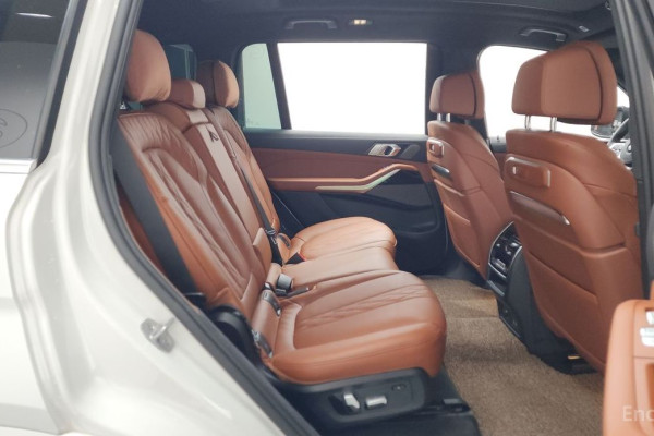 2024 BMW X7 с пробегом 42 052 км