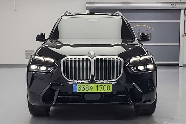2024 BMW X7 с пробегом 22 599 км