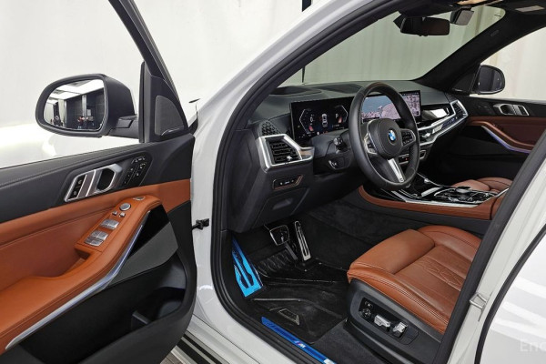2024 BMW X7 с пробегом 15 952 км
