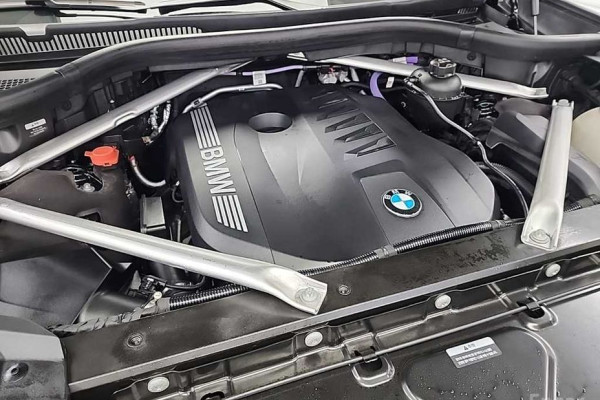 2024 BMW X7 с пробегом 22 599 км