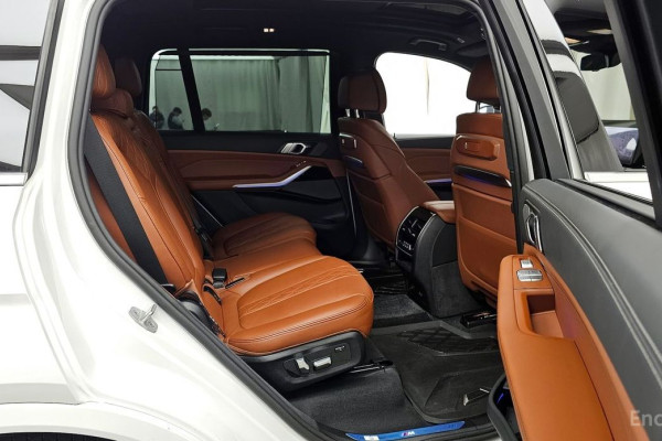 2024 BMW X7 с пробегом 15 952 км