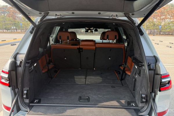 2024 BMW X7 с пробегом 33 623 км