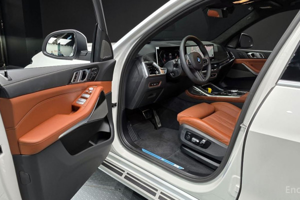 2025 BMW X7 с пробегом 3 273 км