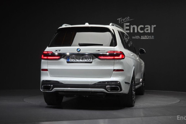 2025 BMW X7 с пробегом 20 790 км