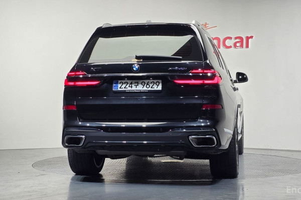 2025 BMW X7 с пробегом 31 954 км