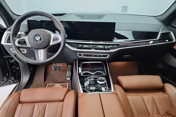 2024 BMW X7 с пробегом 22 599 км