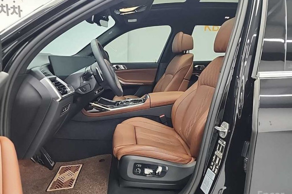 2024 BMW X7 с пробегом 22 599 км