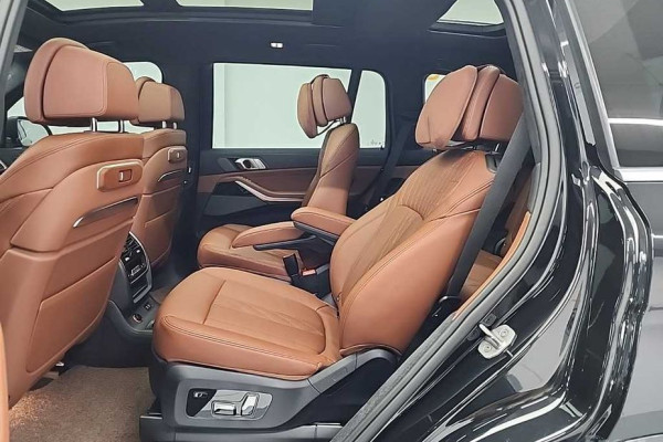 2024 BMW X7 с пробегом 22 599 км