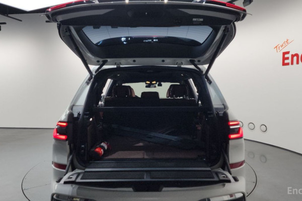 2024 BMW X7 с пробегом 42 052 км