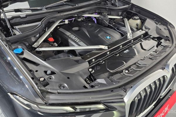 2025 BMW X7 с пробегом 31 954 км