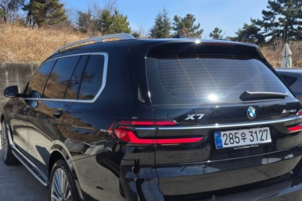 2025 BMW X7 с пробегом 9 222 км