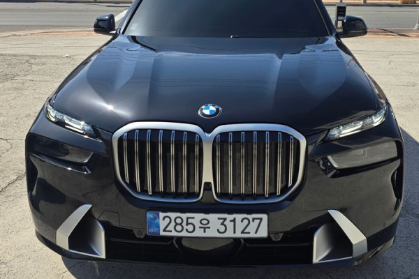 2025 BMW X7 с пробегом 9 222 км