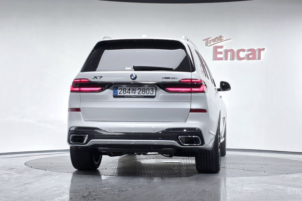 2025 BMW X7 с пробегом 23 км