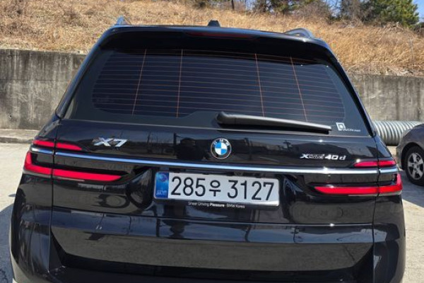 2025 BMW X7 с пробегом 9 222 км