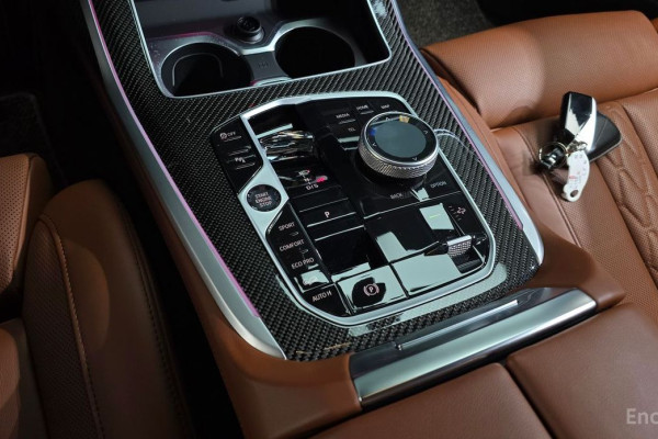 2025 BMW X7 с пробегом 31 954 км