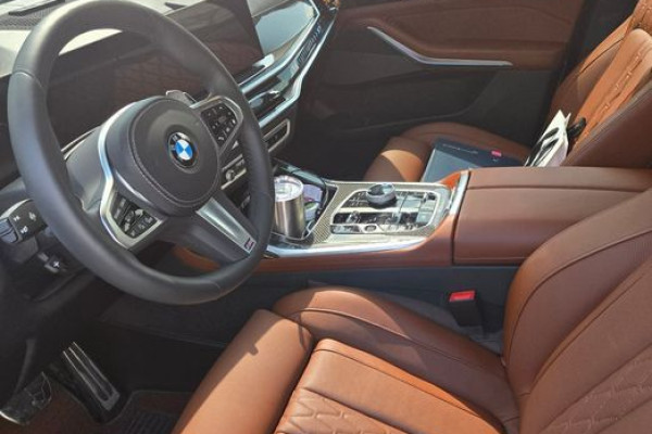 2025 BMW X7 с пробегом 6 000 км