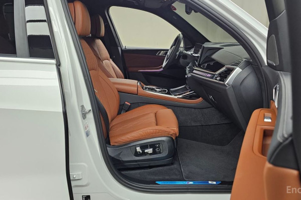 2024 BMW X7 с пробегом 3 902 км